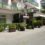 La Maison By Hotel Aldebaran 3* ليدو دي يسولو